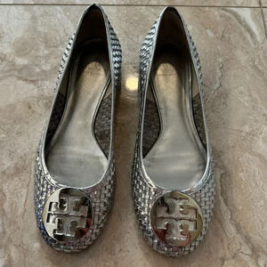 Tory Burch Silver Metallic Flats Sz. 10